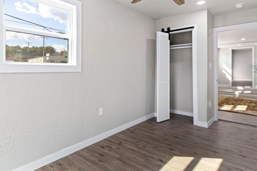 More Photos Of 4704 Judson Rd, Longview Office Residential For Sale