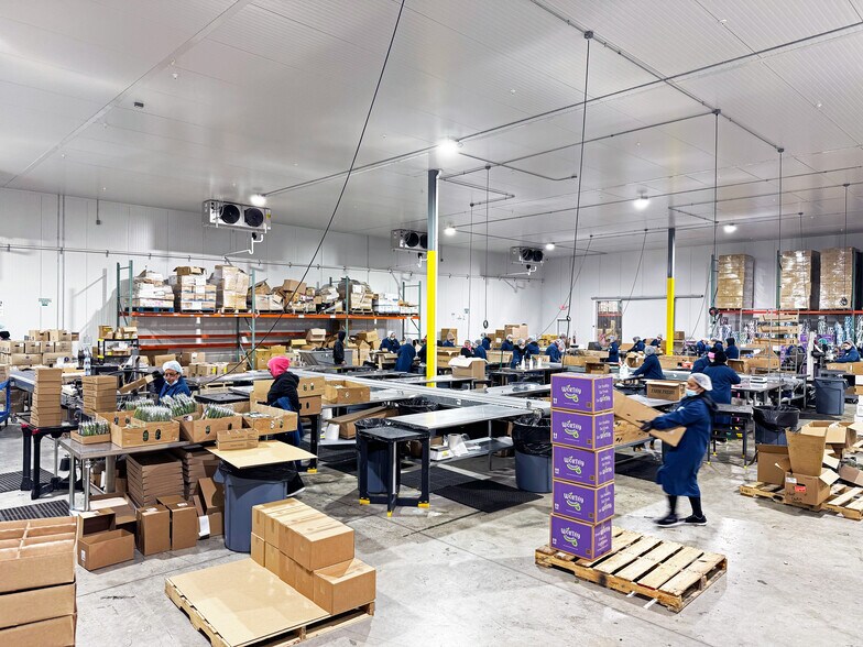 More Photos Of 8995 NW 12th St, Miami Warehouse For Sale