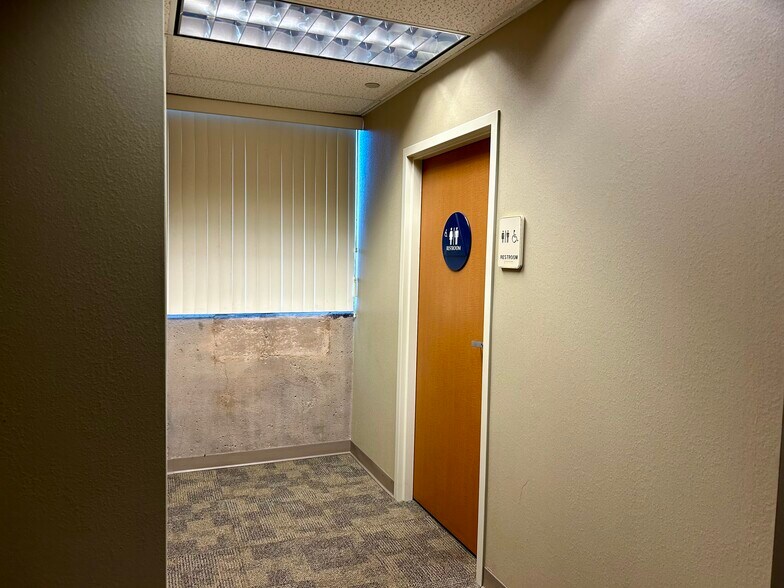 More Photos Of 9 S El Dorado St, Stockton Office For Sale