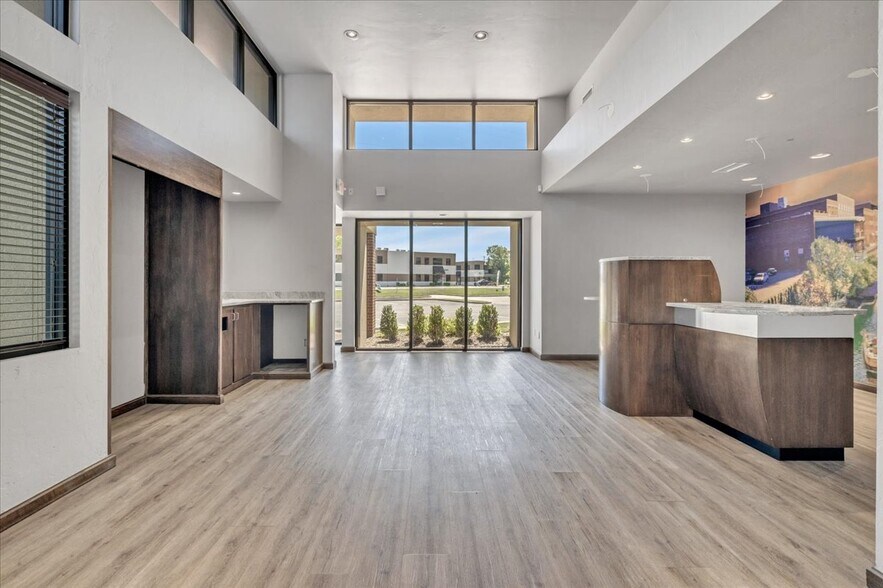 More Photos Of 809 Cornell Pky, Oklahoma City Storefront Retail Residential For Lease