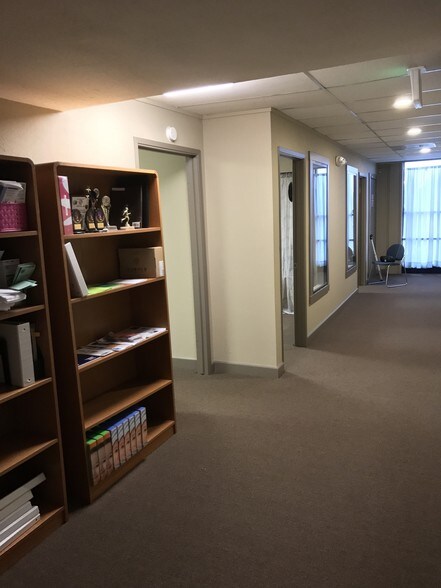 More Photos Of 1545 N Texas St, Fairfield Coworking Space