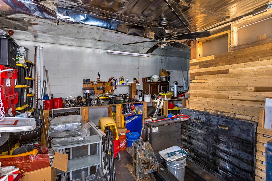 More Photos Of 12561-12563 Persing Dr, Whittier Showroom For Sale