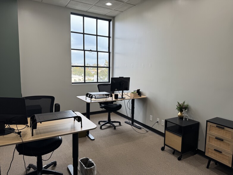 More Photos Of 1012 11th St, Modesto Office For Lease