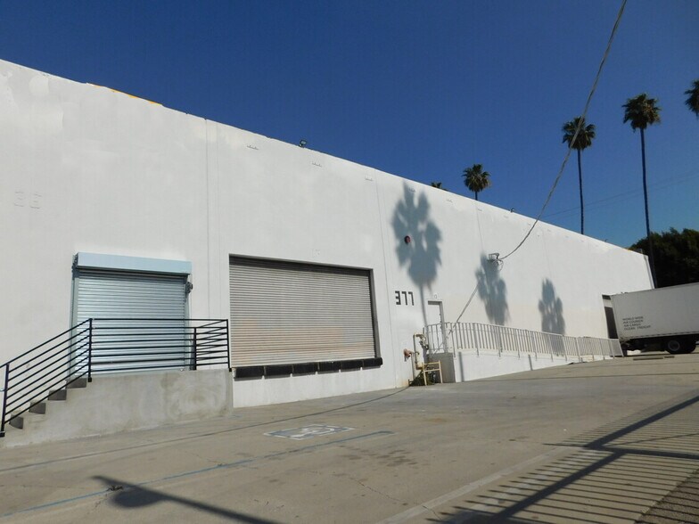 More Photos Of 365 E Jefferson Blvd, Los Angeles Warehouse For Lease