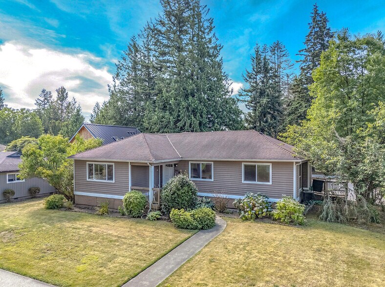 Primary Photo Of 349 E 3rd St, North Bend Office For Sale