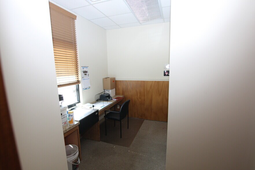 More Photos Of 150 Felton Dr, Rockmart Auto Dealership For Sale