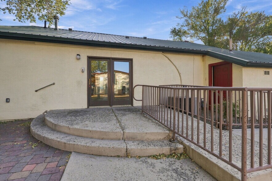More Photos Of 1671 US Highway 395 N, Minden Office For Sale