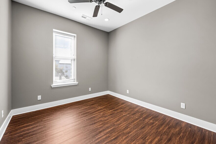 More Photos Of 320 S Highland Ave, Baltimore Apartments For Sale