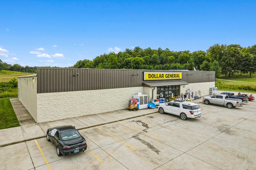More Photos Of 9480 State Route 69, Hawesville General Retail For Sale