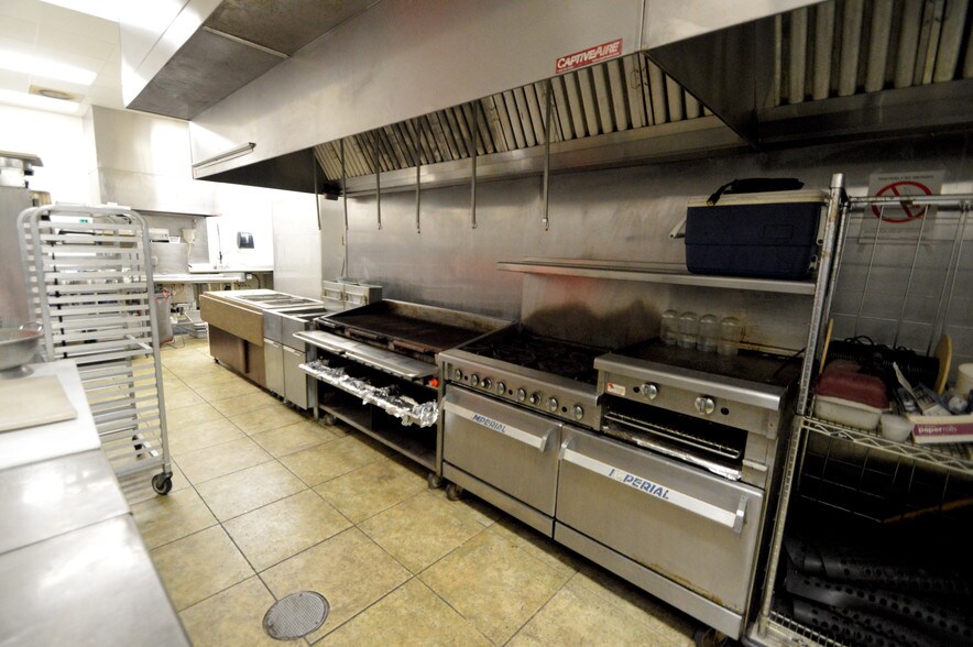 More Photos Of 204 Wolf River Dr, Fremont Marina For Sale