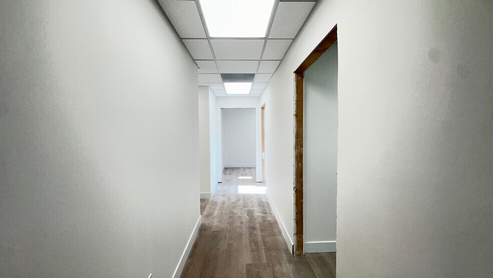 More Photos Of 16660 Paramount Blvd, Paramount Medical For Lease