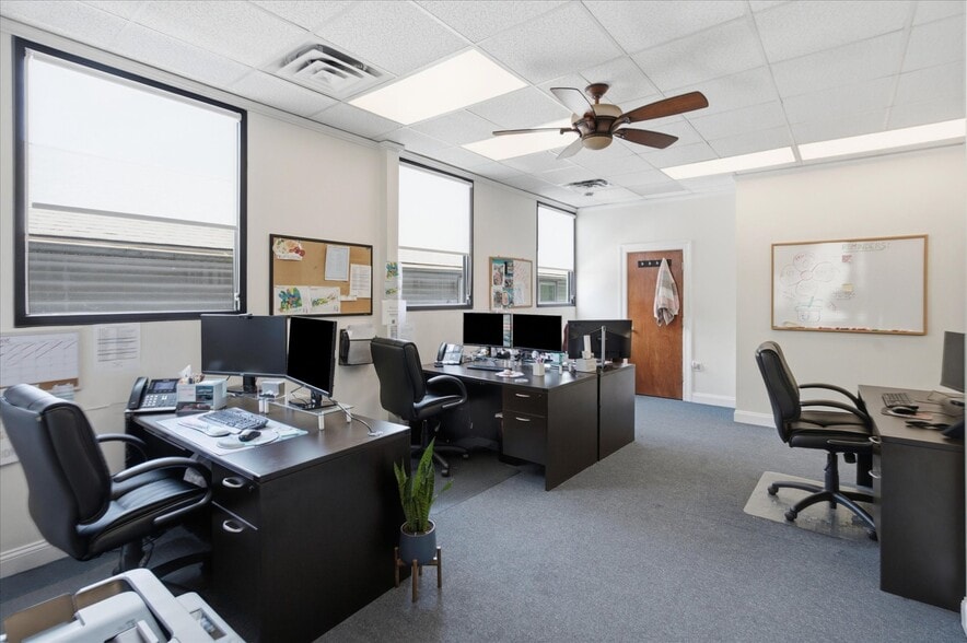 More Photos Of 1038 West Jericho Tpke, Smithtown Office For Sale