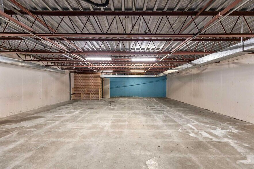 More Photos Of 145 Northern Av E, Sault Ste. Marie Office For Lease