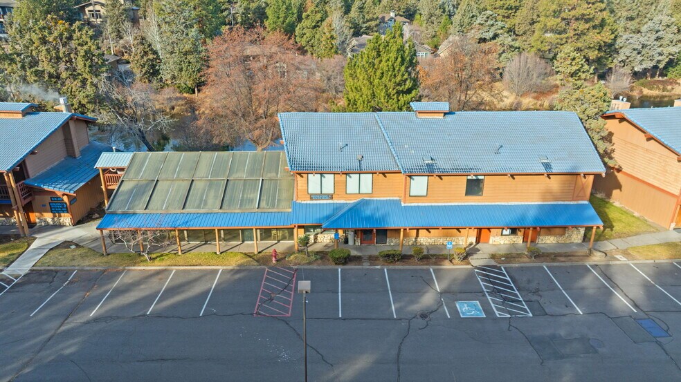 More Photos Of 3105 NE O. B. Riley Rd, Bend Hotel For Sale