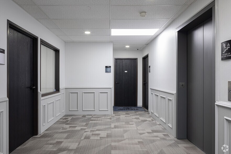 More Photos Of 15200 E Girard Ave, Aurora Medical For Sale