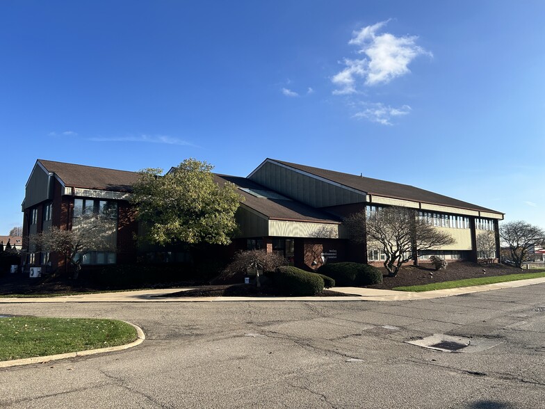 Primary Photo Of 2300 Wales Ave NW, Massillon Office For Sale