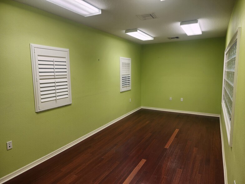 More Photos Of 2344 Crestover Ln, Wesley Chapel Medical For Lease