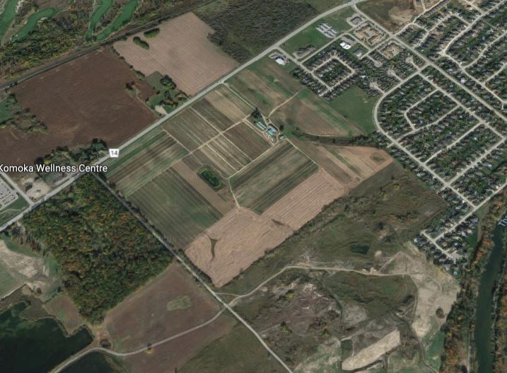 More Photos Of 10293 Glendon Dr, Komoka Showroom For Lease