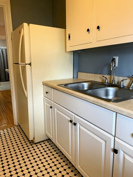 More Photos Of 75 Sherman St, Portland Apartments For Sale