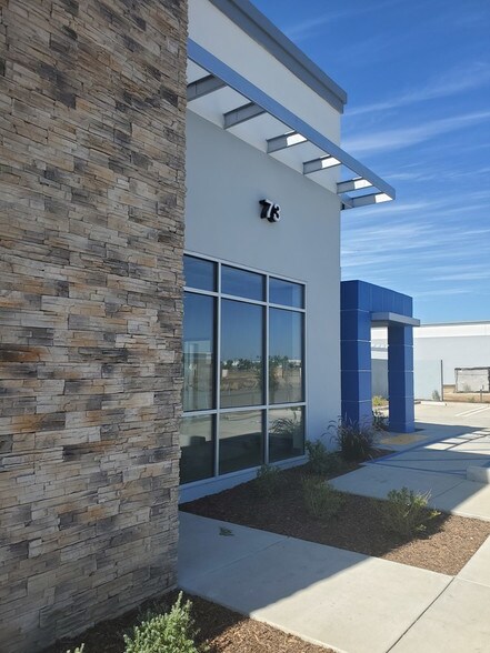 More Photos Of 73 Commerce Dr, Perris Manufacturing For Lease