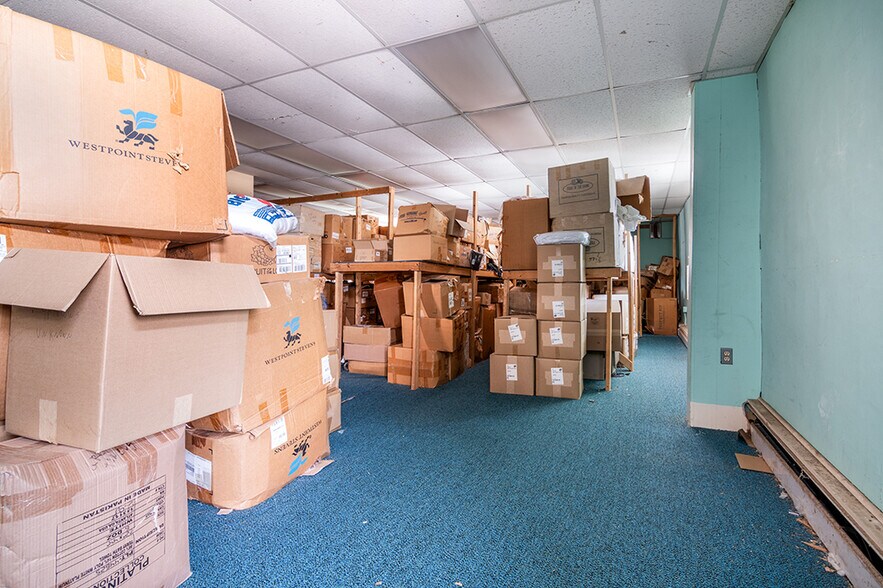 More Photos Of 12 Factory St, West Warwick Light Distribution For Sale