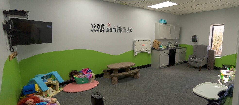 More Photos Of 341 Long Island Ave, Holtsville Religious Facility For Lease