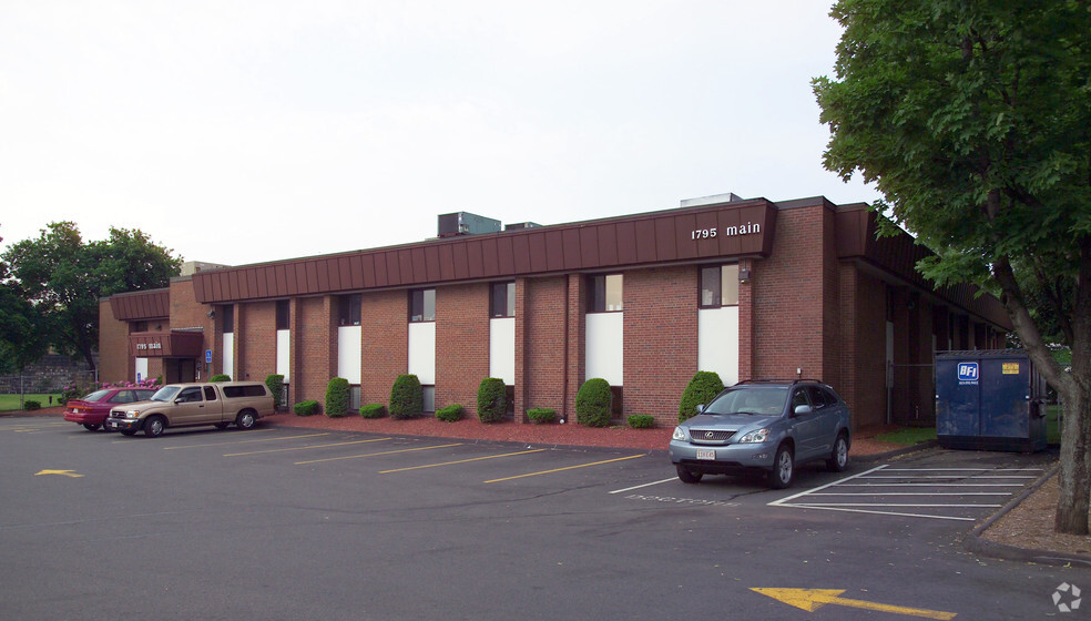 Primary Photo Of 1795 Main St, Springfield Medical For Sale