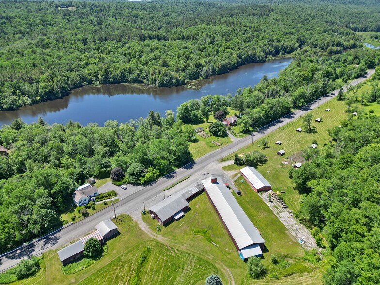 More Photos Of 1570 N Main St, Otis Restaurant For Sale