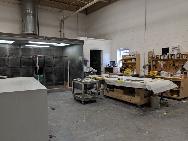 More Photos Of 100 Lawton St, Torrington Manufacturing For Lease