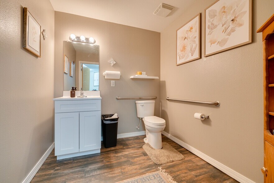 More Photos Of 9914 State Road 52, Hudson Warehouse For Sale