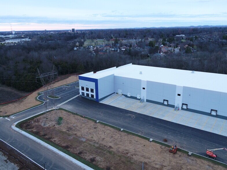 More Photos Of 315 W Rutherford Blvd, Murfreesboro Unknown For Lease