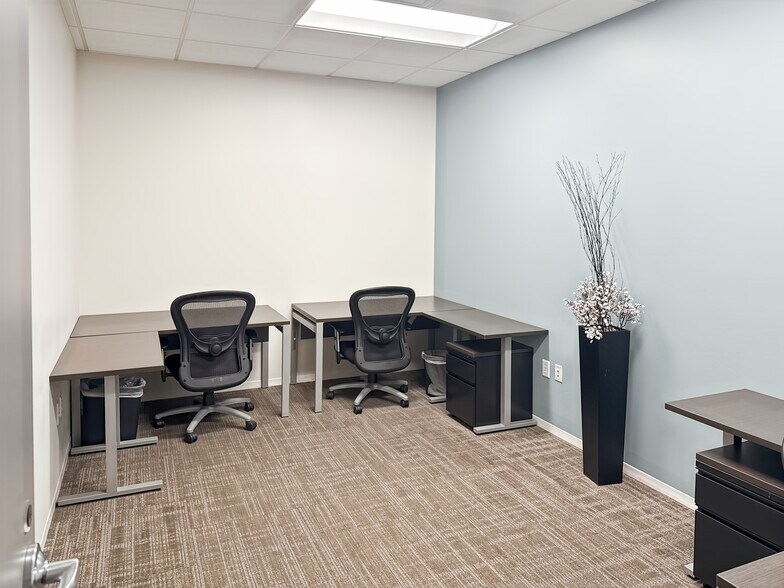 More Photos Of 1980 Festival Plaza Dr, Las Vegas Coworking Space