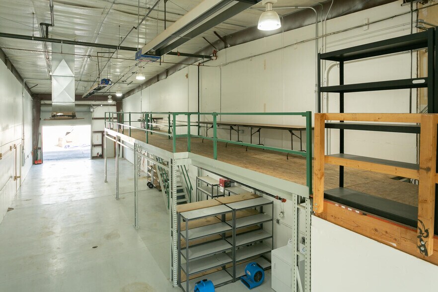 More Photos Of 11811 Upham St, Broomfield Warehouse For Lease