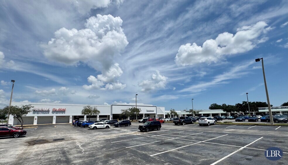 More Photos Of 188-282 Barton Blvd, Rockledge Unknown For Lease