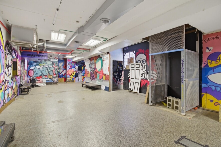 More Photos Of 2620 S Central Park Ave, Chicago General Retail For Sale