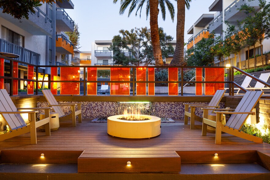 More Photos Of 160 S Virgil Ave, Los Angeles Apartments For Sale