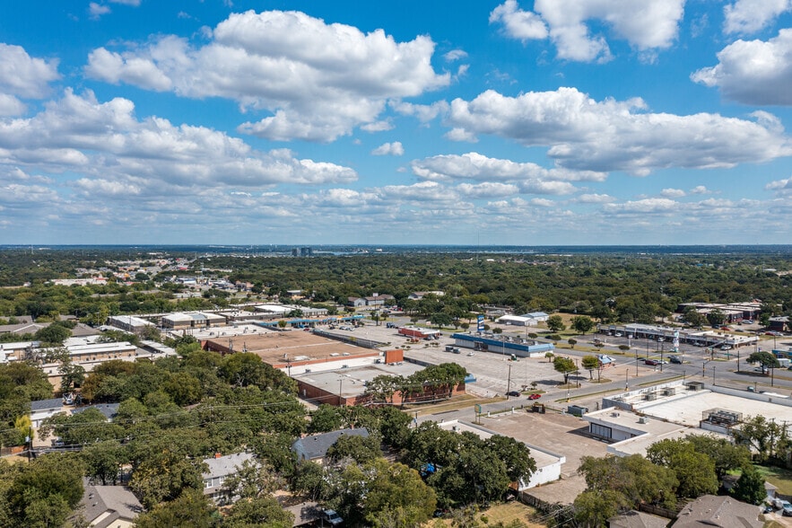 More Photos Of 4701-4753 E Lancaster Ave, Fort Worth Unknown For Lease