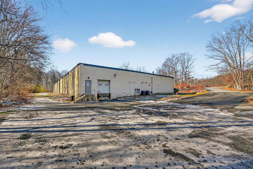 More Photos Of 297 Margaret King Ave, Ringwood Warehouse For Sale