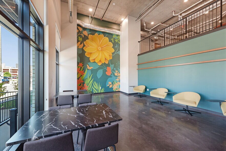 More Photos Of 176 Robert St S, Saint Paul Apartments For Lease