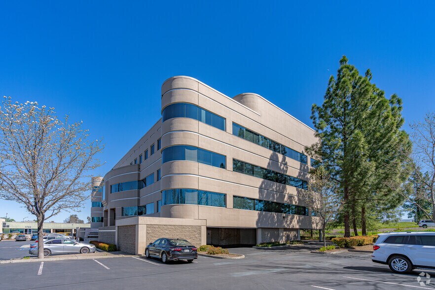 More Photos Of 1792 Tribute Rd, Sacramento Office For Lease