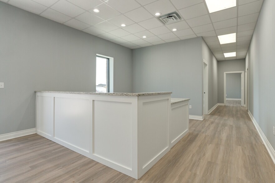 More Photos Of 9007 CR 6820, Lubbock Warehouse For Lease