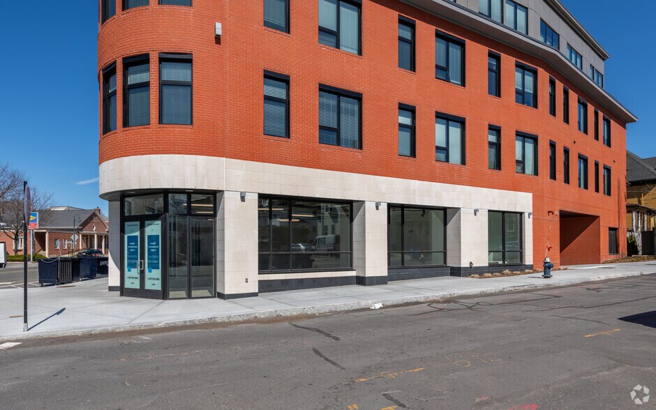 More Photos Of 455 Harvard St, Brookline Apartments For Lease