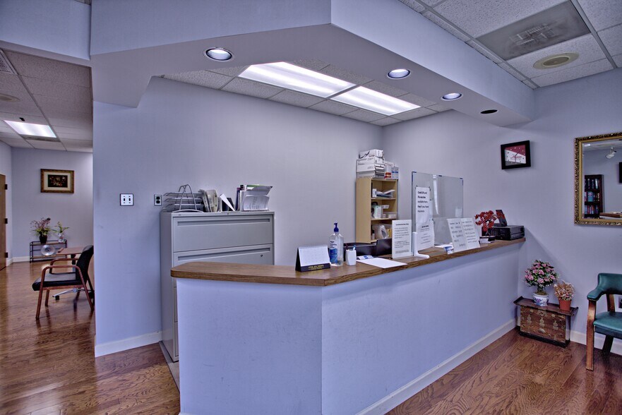 More Photos Of 7002 Little River Tpke, Annandale Office For Lease