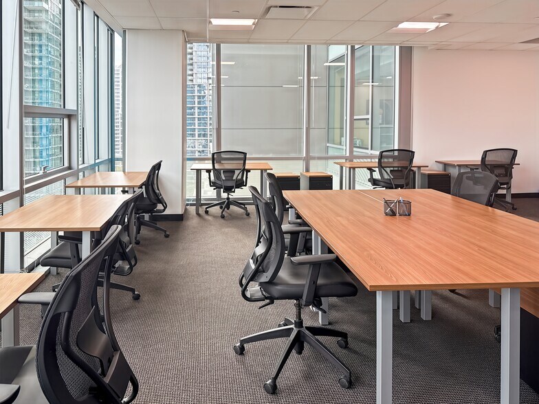 More Photos Of 4402 Skyline Dr, Burnaby Coworking Space