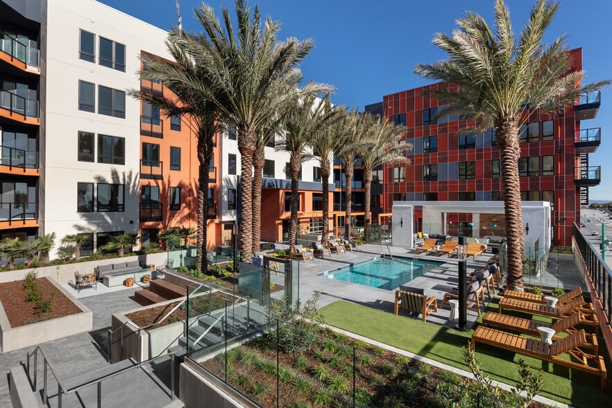 More Photos Of 126 N Rollins Rd, Millbrae Apartments For Lease