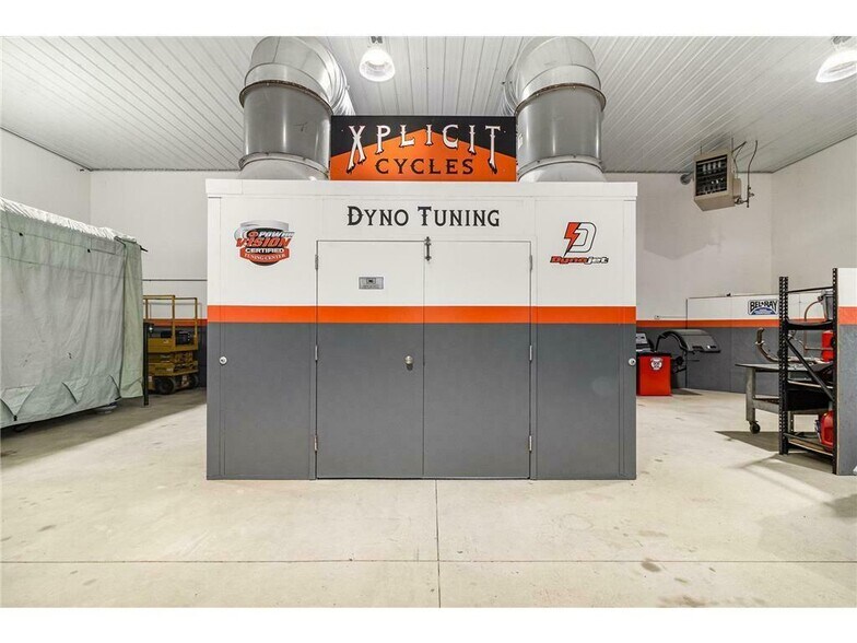 More Photos Of 29410 West St, Chisago City Warehouse For Sale