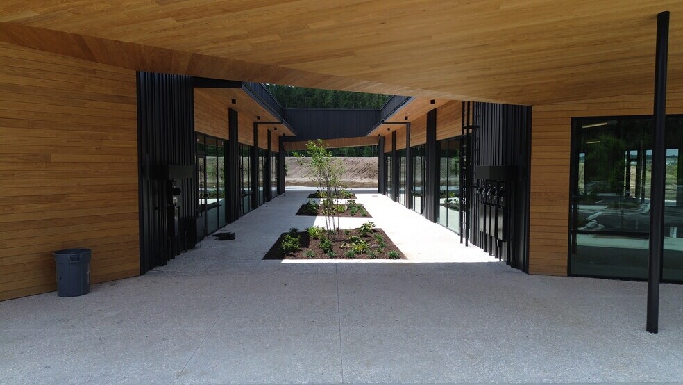 More Photos Of 0 Brighton Park Blvd, Summerville Unknown For Lease