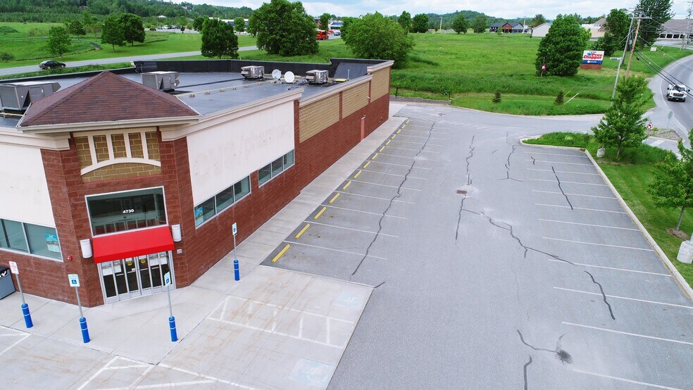 More Photos Of 4730 Us Route 5, Newport Drugstore For Lease