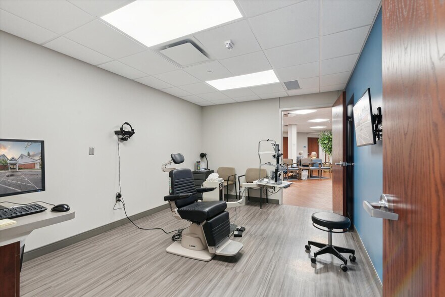 More Photos Of 3740 W Sylvania Ave, Toledo Medical For Sale