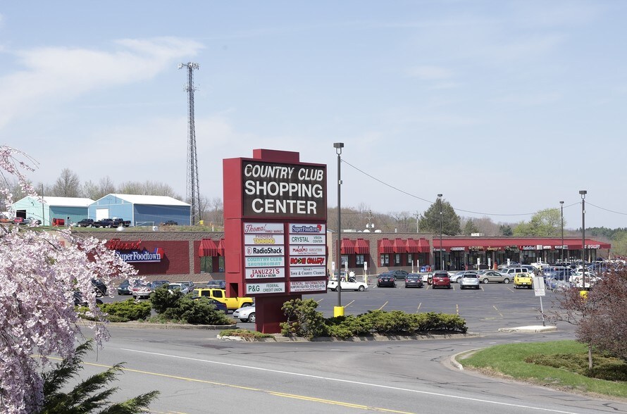 Primary Photo Of 70 Country Club Shopping Ctr, Dallas Unknown For Lease